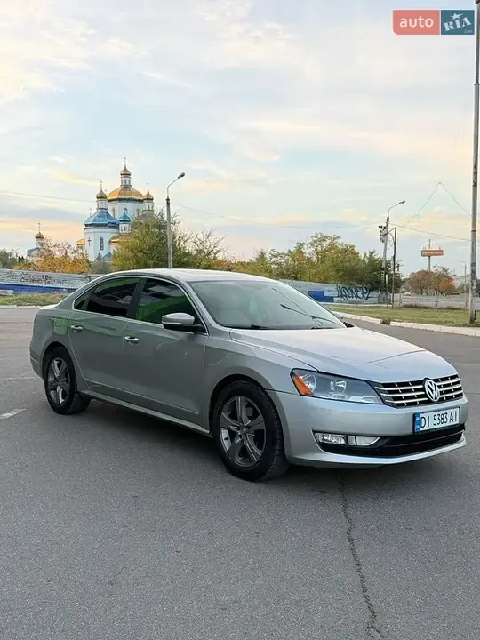 Volkswagen Passat 2012 photo 3