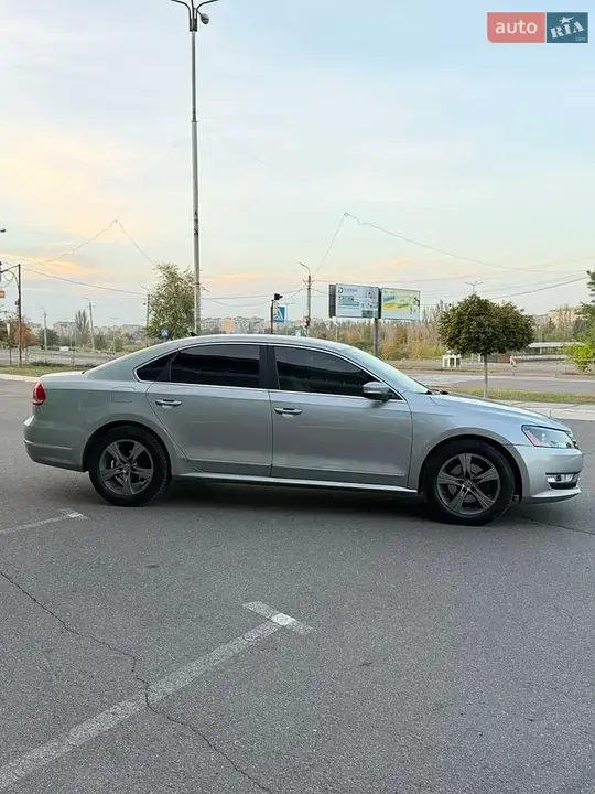 Volkswagen Passat 2012 photo 4