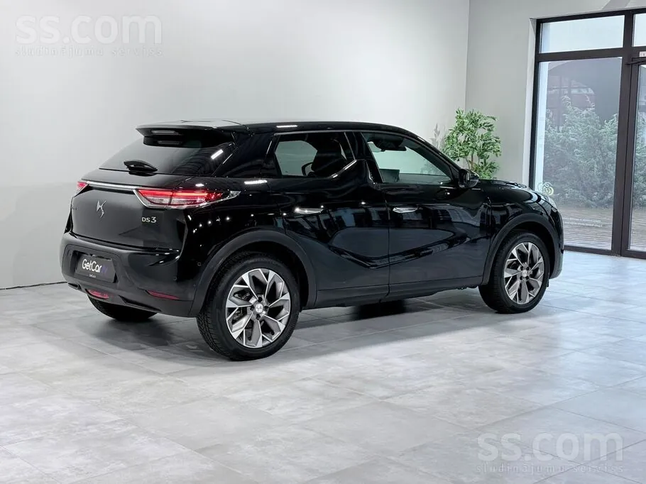 DS Automobiles 3 Crossback 2022 photo 2