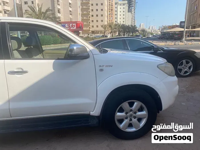 Toyota Fortuner 2009 photo 2