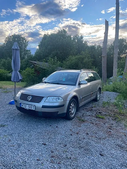 Volkswagen Passat 2005 photo 2
