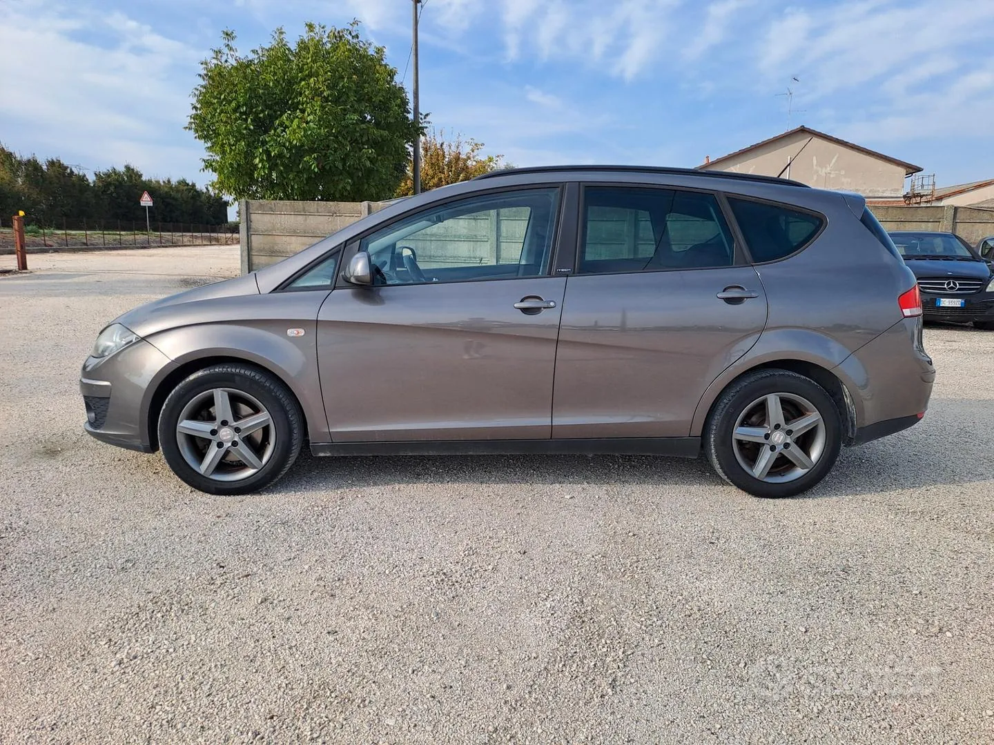 Seat Altea 2015 photo 2