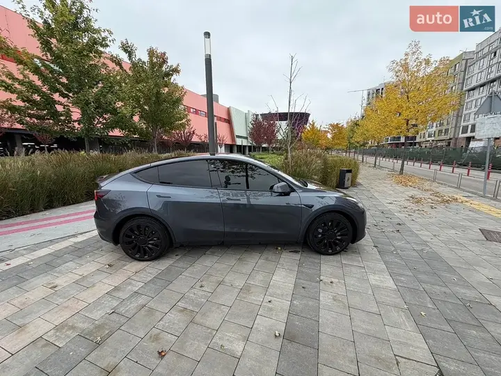 Tesla Model Y 2022 photo 3