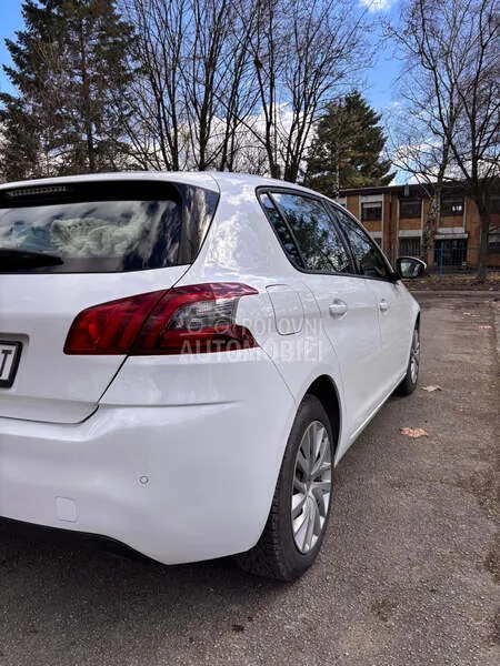 Peugeot 308 2020 photo 5