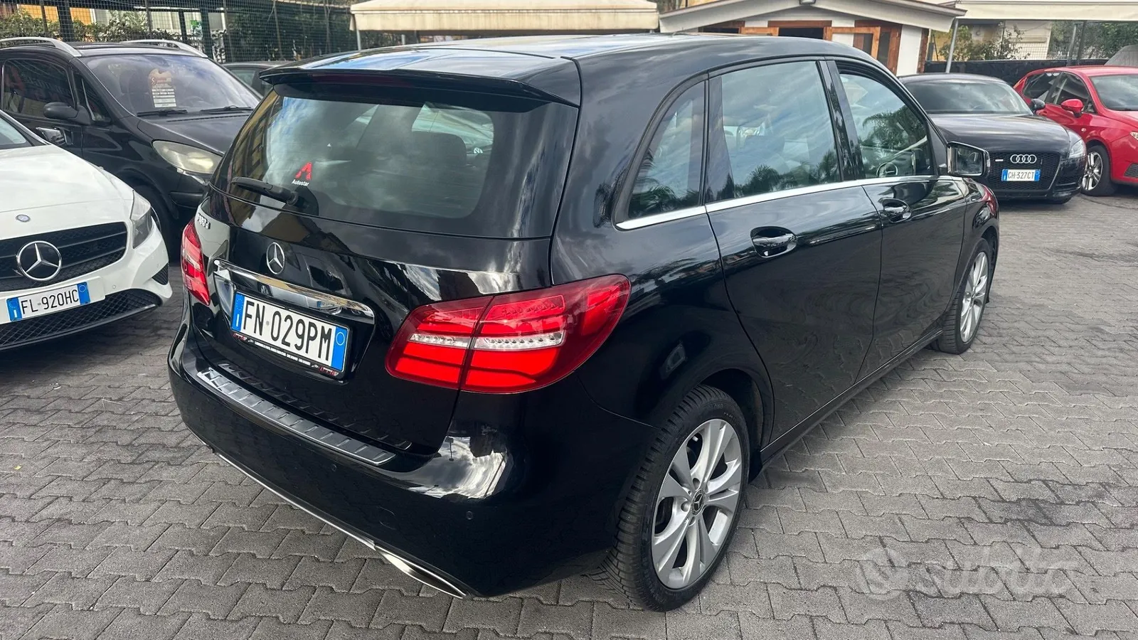 Mercedes-Benz A 180 2018 photo 2