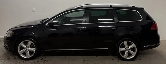 Volkswagen Passat 2012 photo 2