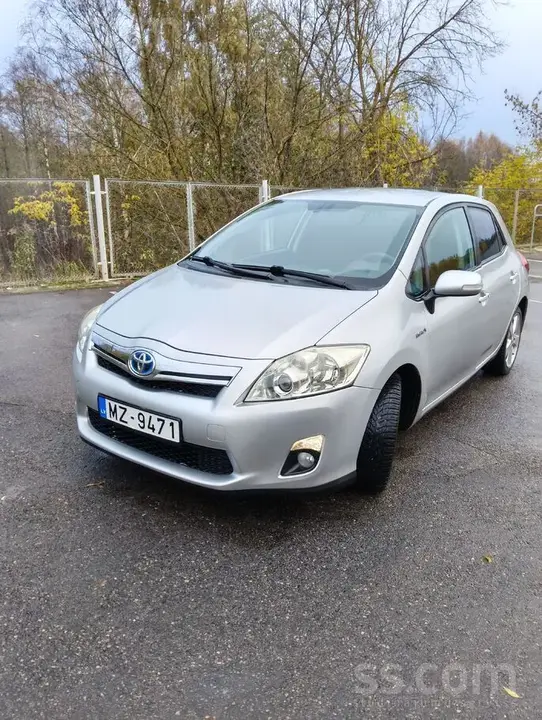 Toyota Auris 2011 photo 4