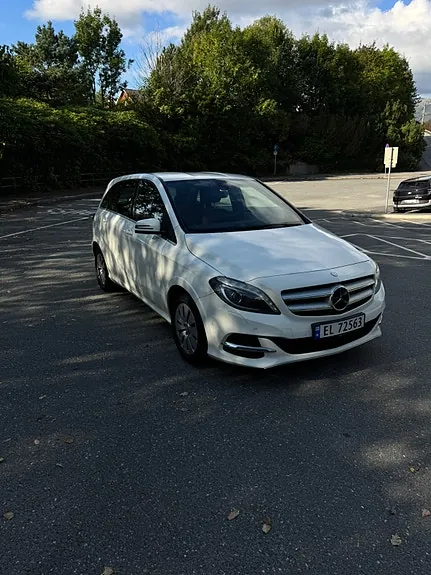 Mercedes-Benz B-Class 2015 photo 3