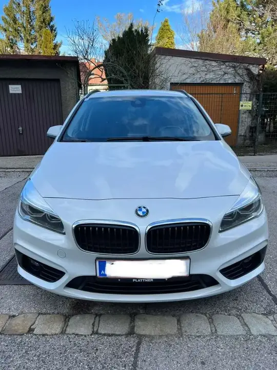 BMW 2 Series 2017 photo 2