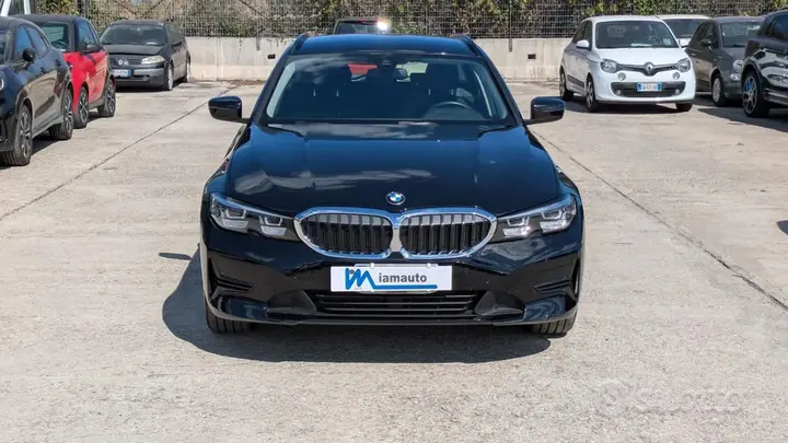 BMW 330E 2022 photo 2
