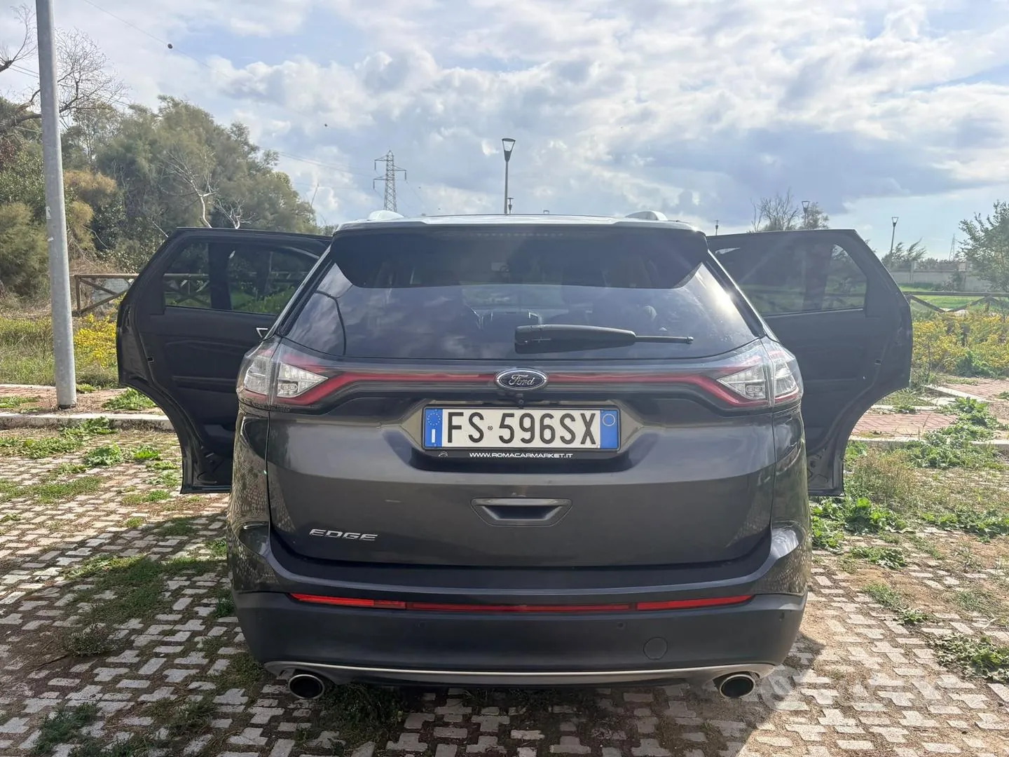 Ford Edge 2018 photo 2