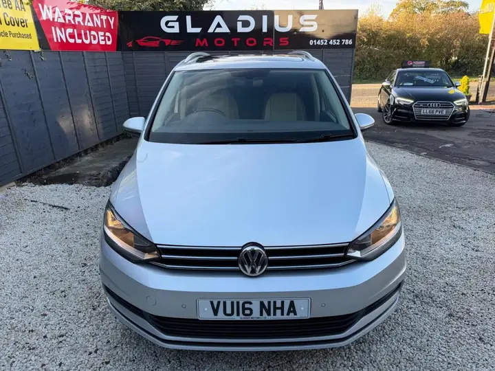 Volkswagen Touran 2016 photo 2