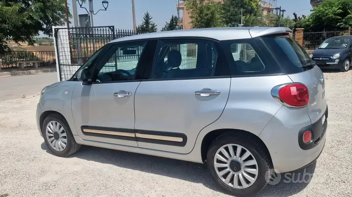 Fiat 500L 2013 photo 2