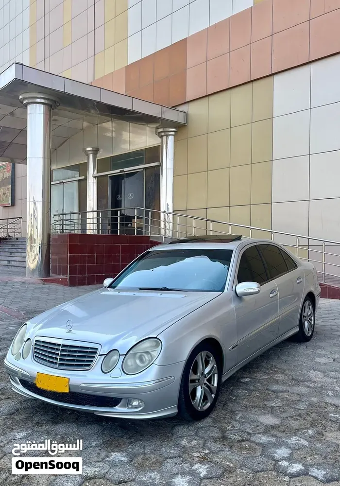 Mercedes-Benz E-Class 2004 photo 2