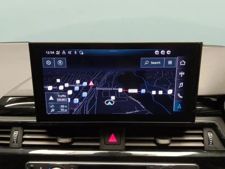 Audi A4 2023 photo 5