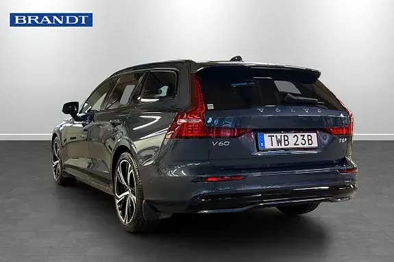 Volvo V60 2026 photo 2