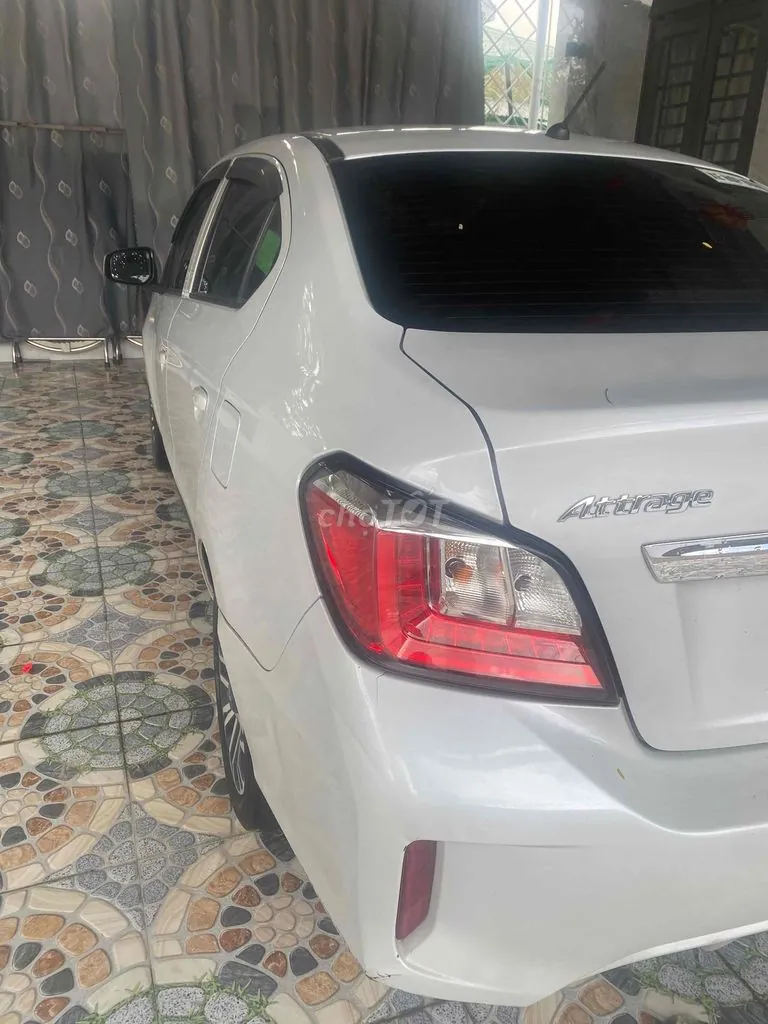 Mitsubishi Attrage 2023 photo 5
