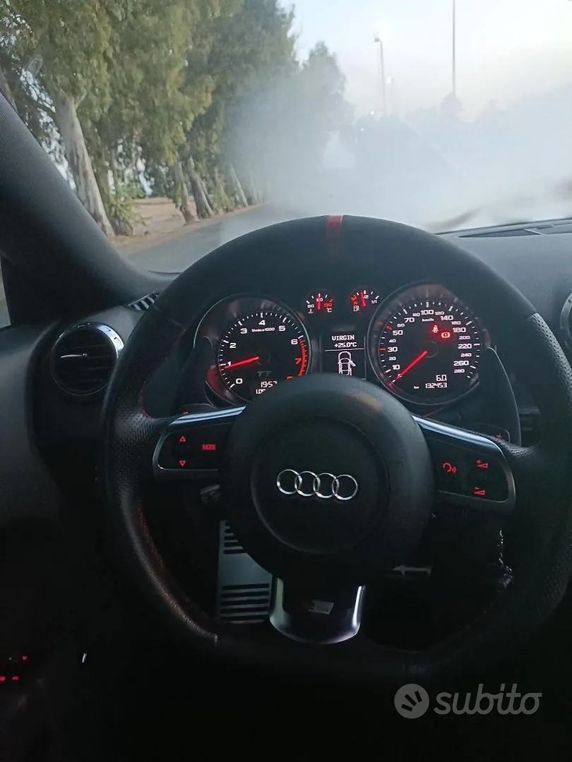 Audi Tt 2010 photo 4