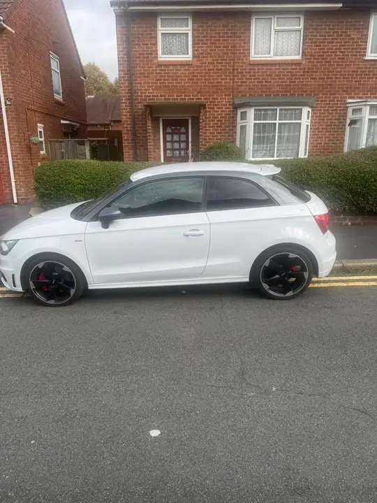 Audi A1 2024 photo 3