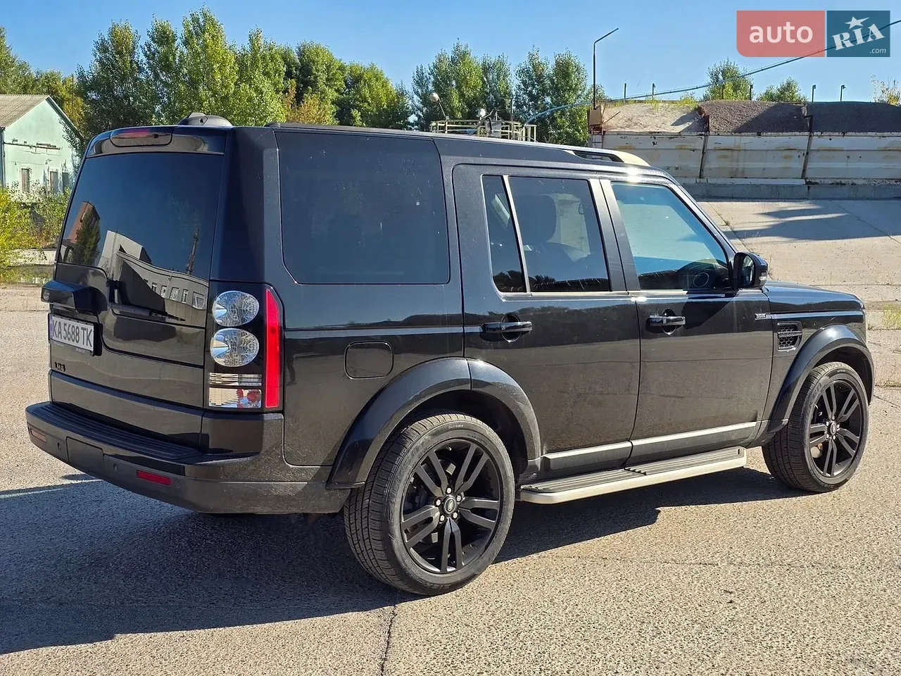 Land Rover Discovery 2016 photo 3