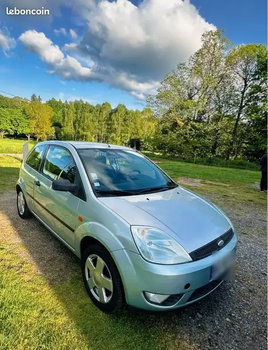 Ford Fiesta 2004 photo 3