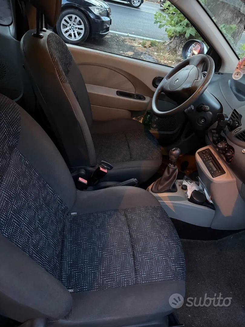 Renault Twingo 2010 photo 5