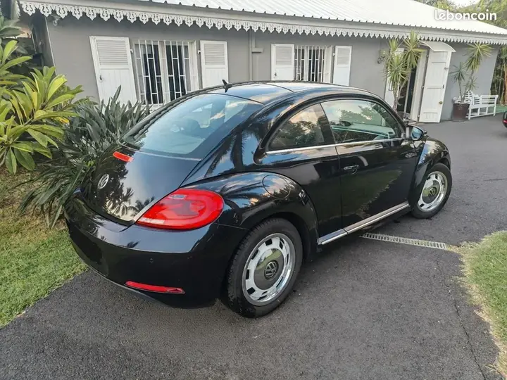Volkswagen New Beetle 2013 photo 2