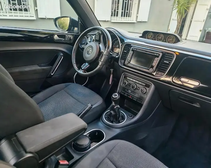 Volkswagen New Beetle 2013 photo 3