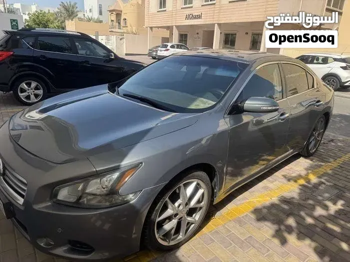 Nissan Maxima