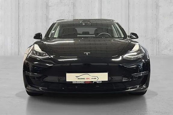 Tesla Model 3 2022 photo 2
