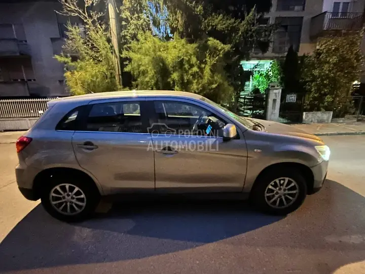 Mitsubishi Asx 2011 photo 2
