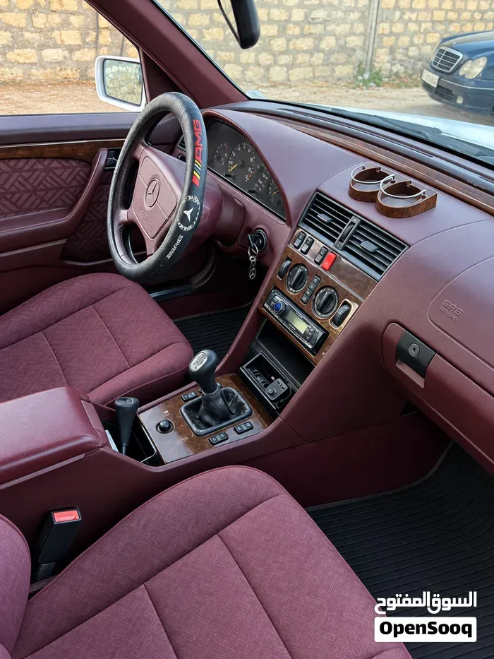 Mercedes-Benz C-Class 1999 photo 3