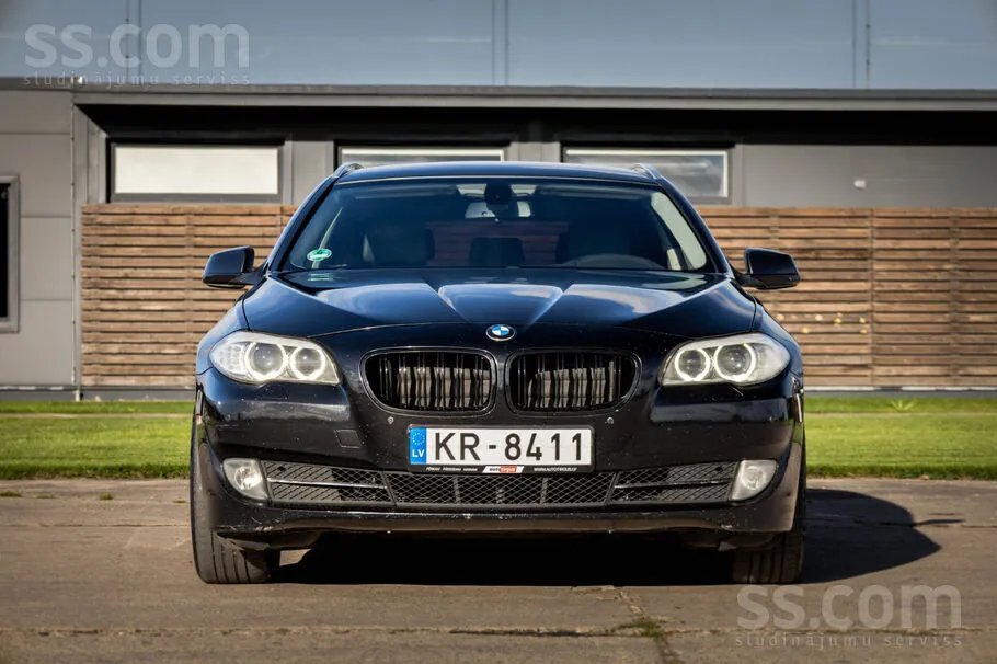 BMW 525 2011 photo 3