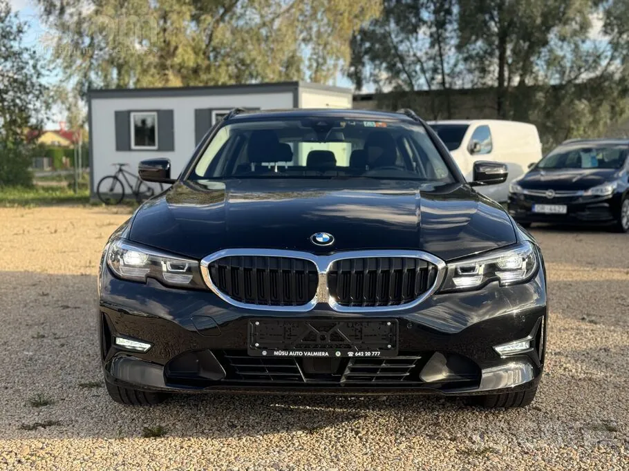 BMW 320D Touring 2019 photo 3