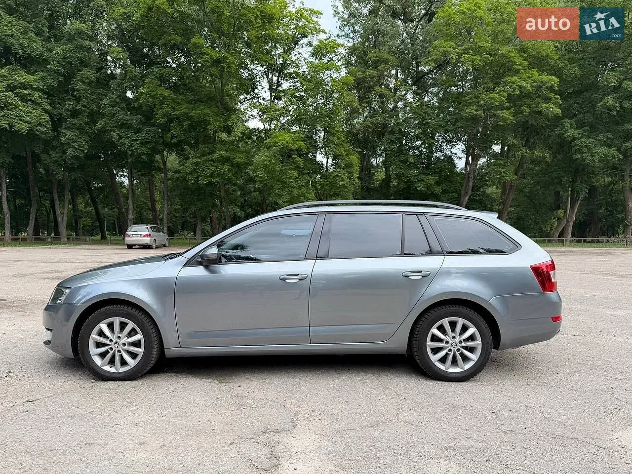 Skoda Octavia 2013 photo 4