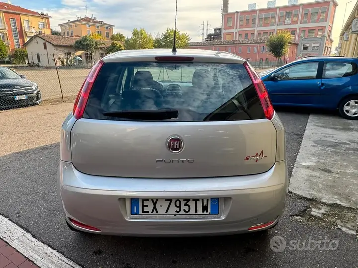 Fiat Punto 2015 photo 5