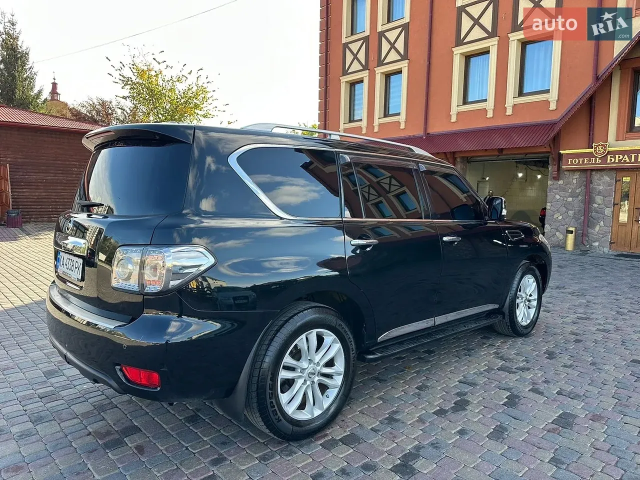 Nissan Patrol 2010 photo 5