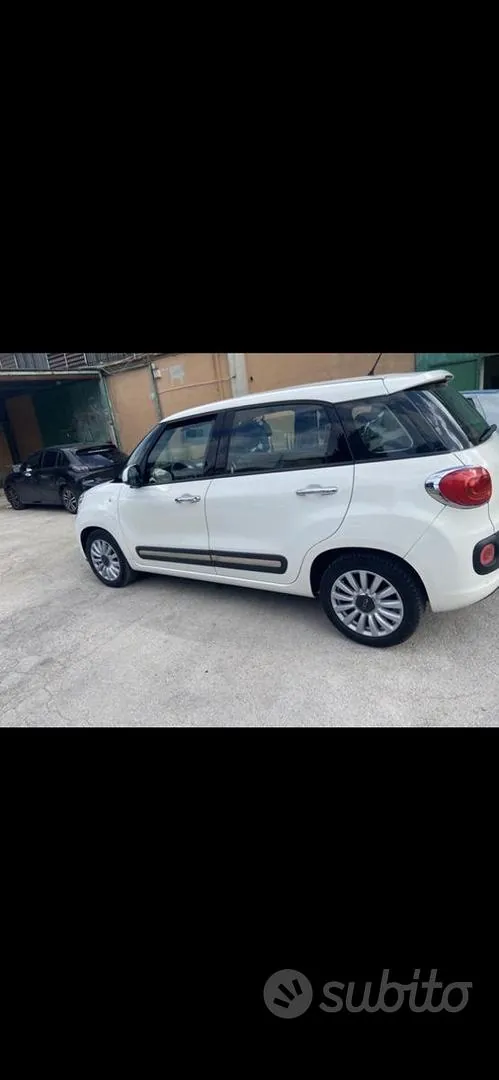 Fiat 500L 2013 photo 2