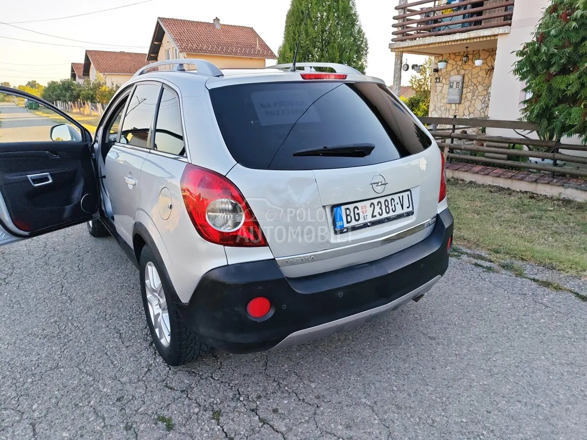 Opel Antara 2010 photo 4