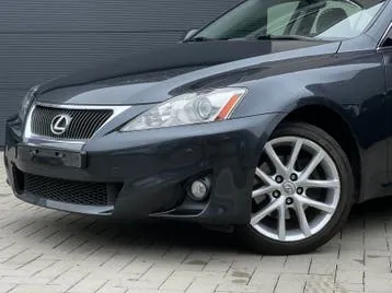 Lexus Is 2011 photo 3