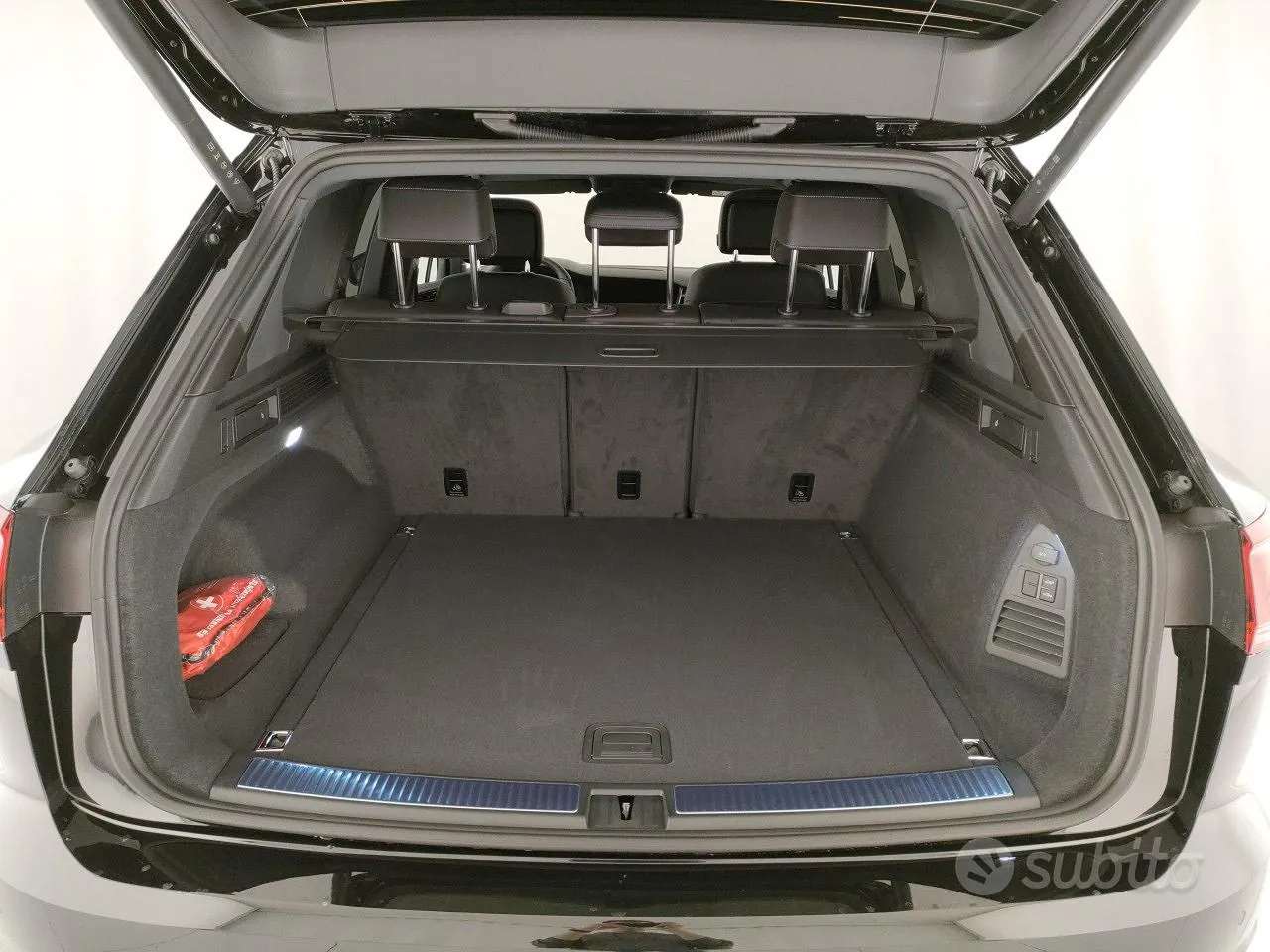 Volkswagen Touareg 2025 photo 4