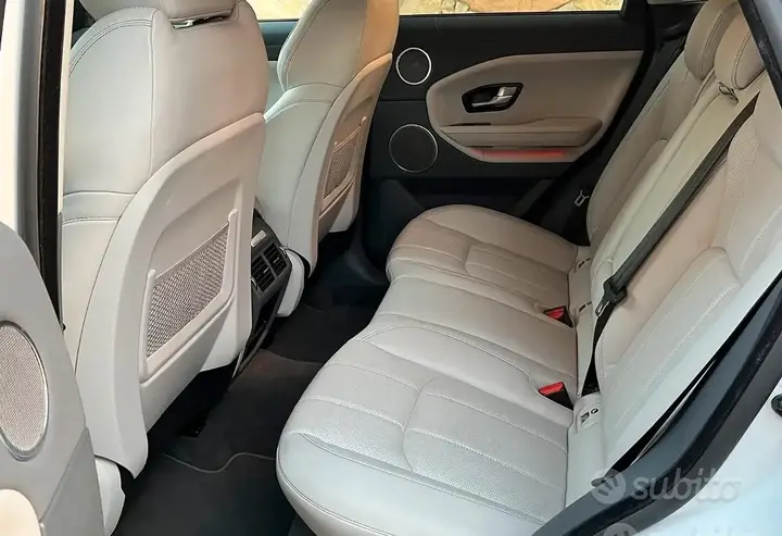 Land Rover Range Rover Evoque 2016 photo 4