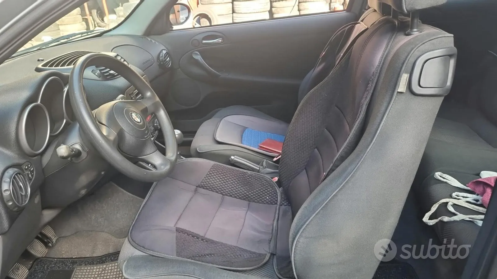 Alfa Romeo 147 2004 photo 3