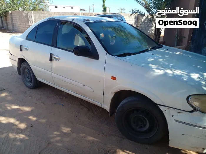 Nissan Sunny 2008 photo 4