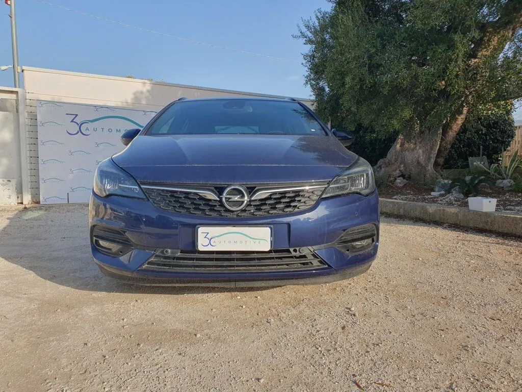 Opel Astra 2020 photo 2