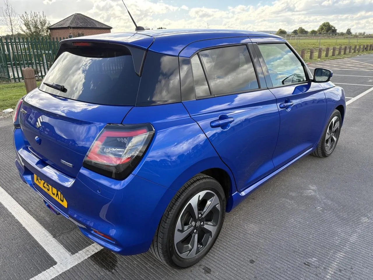 Suzuki Swift 2025 photo 5