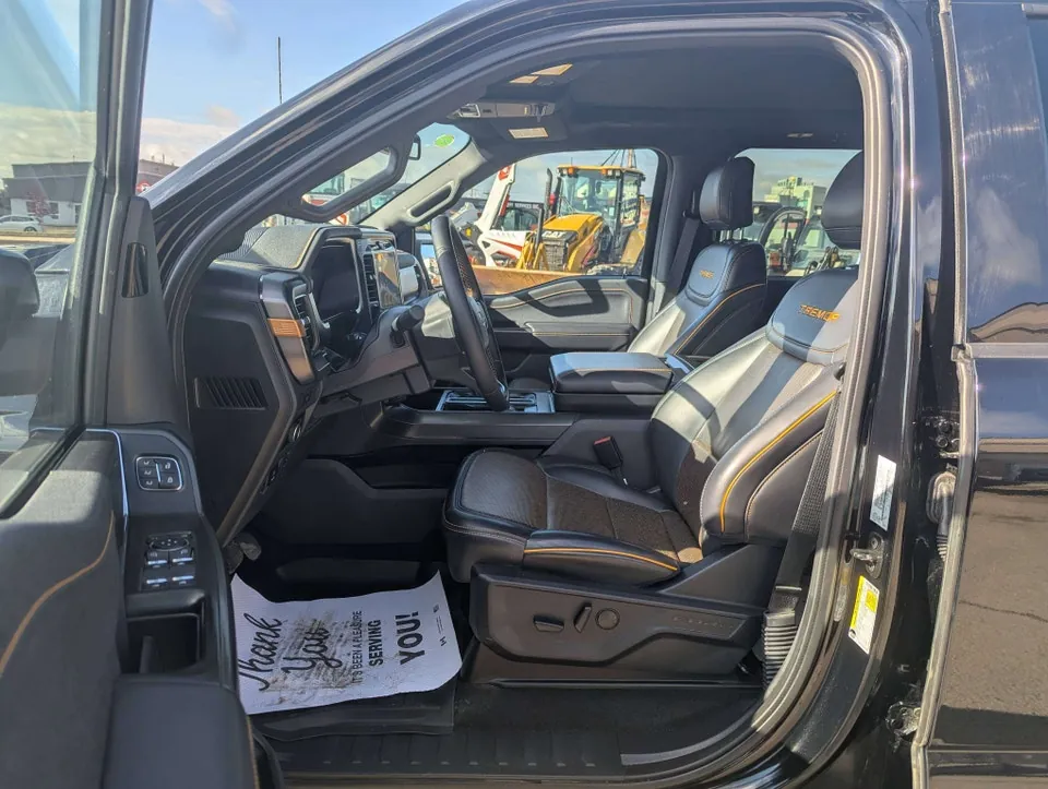 Ford F-150 2025 photo 3
