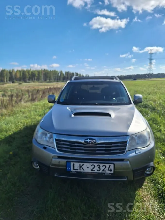 Subaru Forester 2010 photo 3