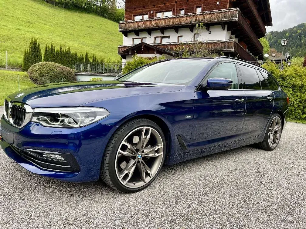 BMW 5 Series 2018 photo 2