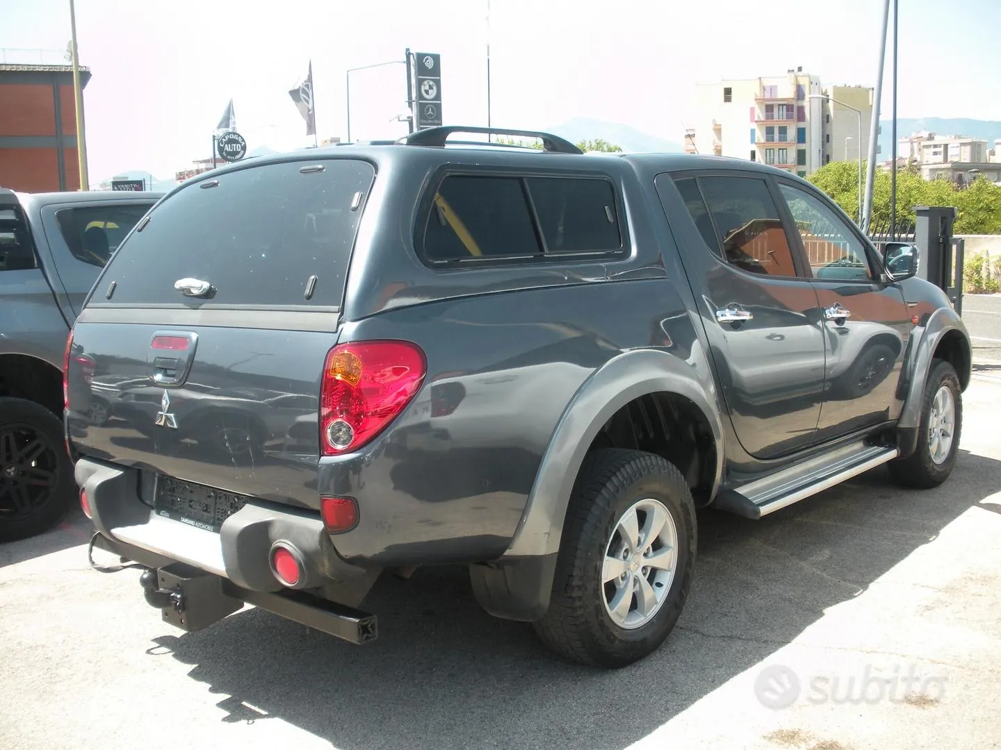 Mitsubishi L200 2011 photo 4